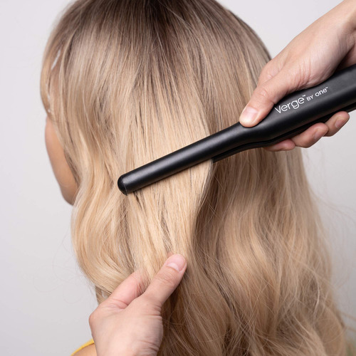 One Styling Plancha De Pelo Profesional Con Placas De Cerá. Color Negro - Imagen 3
