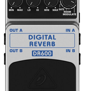 Pedal De Efecto Behringer Digital Reverb Dr600  Gris